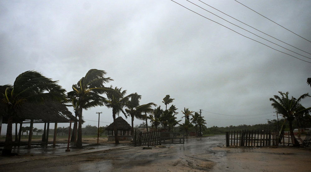 Strong winds, rain and floods as Hurricane Ida makes landfall in Cuba