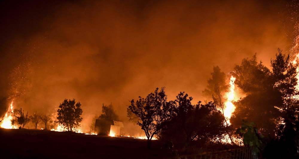 'Extreme fire warning' issued for half of Greece as blazes rage 