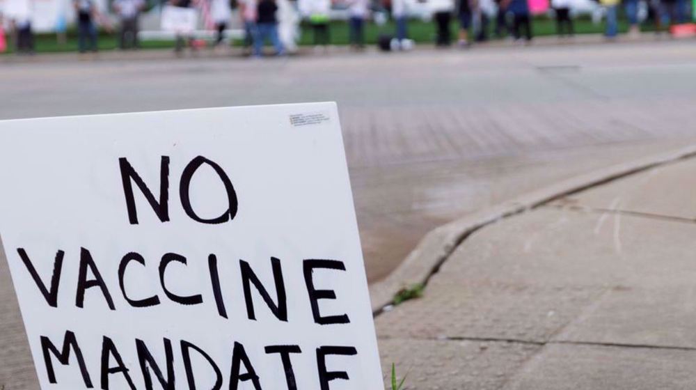 Biden's COVID vaccine mandate angers Republicans, libertarians