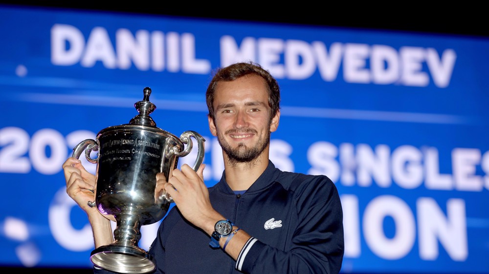 US Open: Medvedev wins title by beating Djokovic