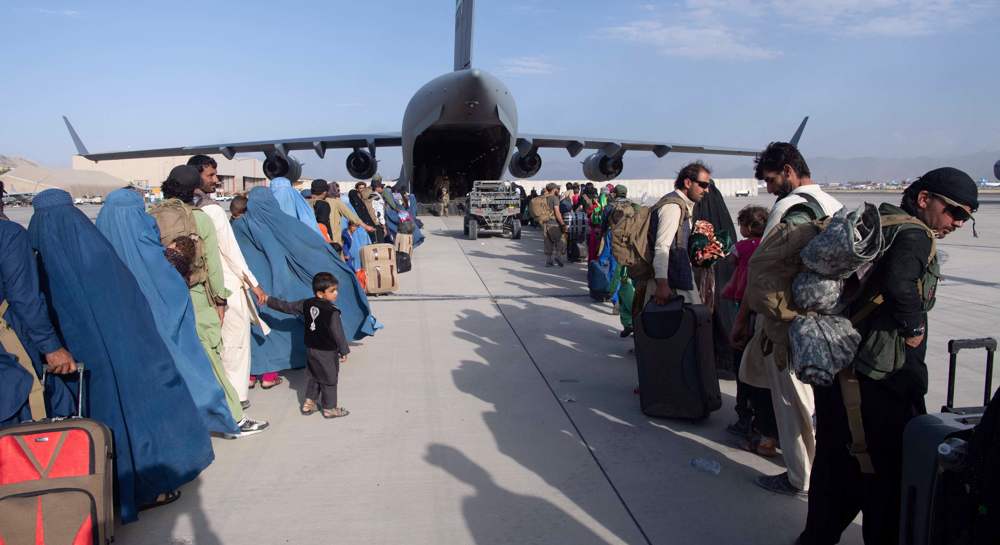 Taliban warn neighbors of 'consequences' of not returning aircraft