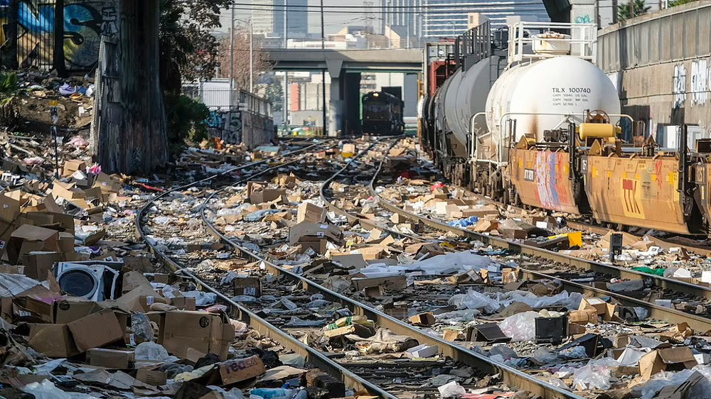 Massive looting reported in California railways after Covid-induced poverty