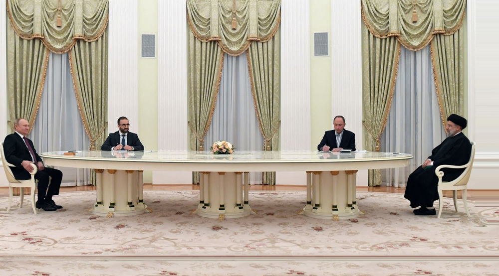 Russian and Iranian presidents hold talks in Kremlin