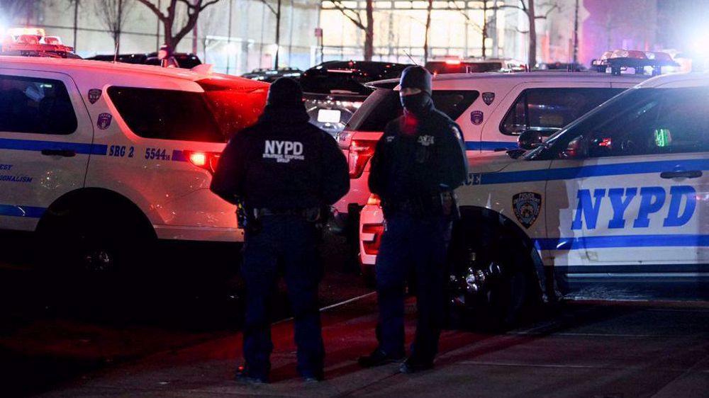 NYPD officer dead, another critically wounded, in Harlem shooting   