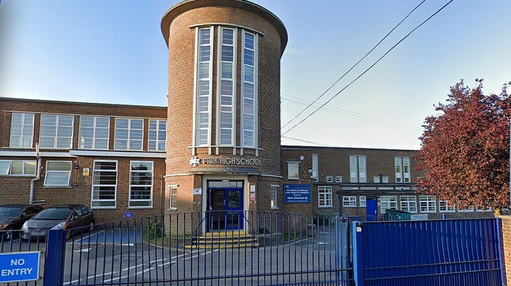 British school accused of halting Muslim student Friday prayers