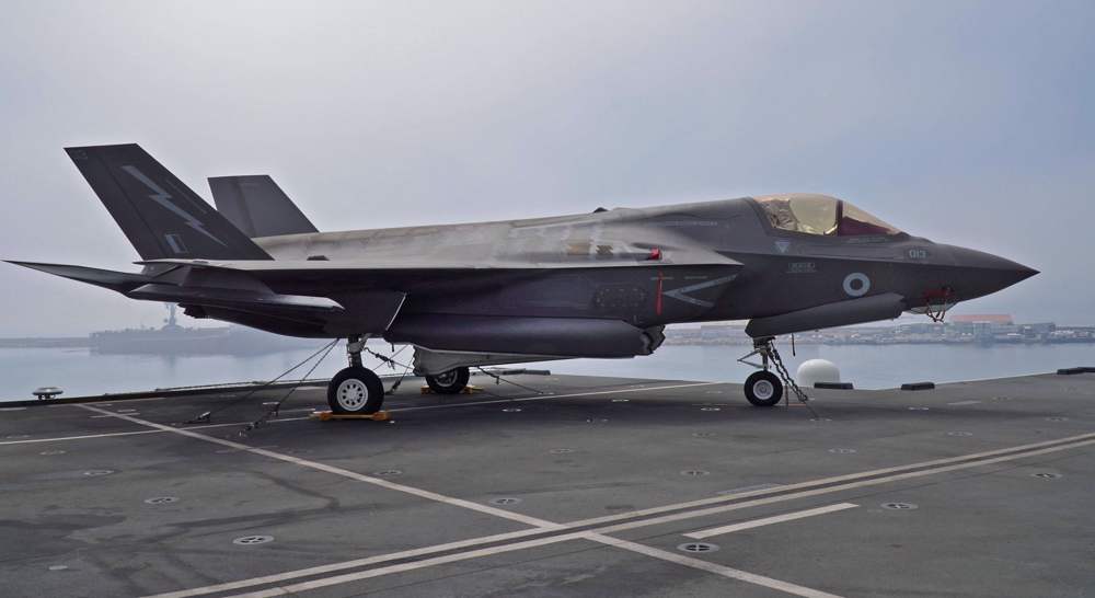 US aims to find crashed F-35 jet in South China Sea before Beijing does 