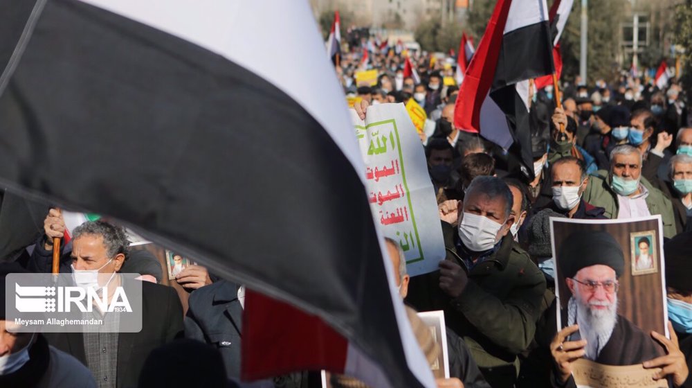 Iranians rally to support Yemenis, urge swift end to Saudi crimes