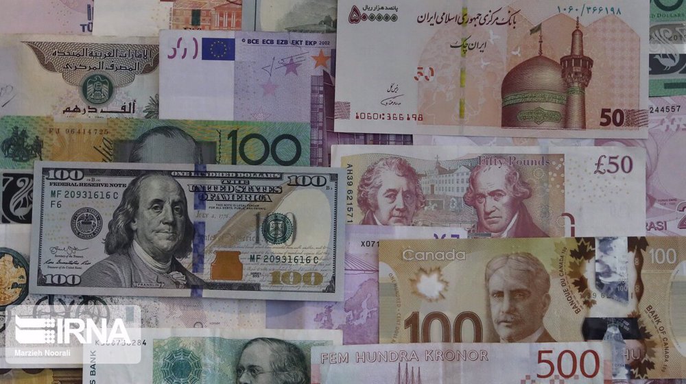 Iran imposes cap on foreign cash for outbound passengers