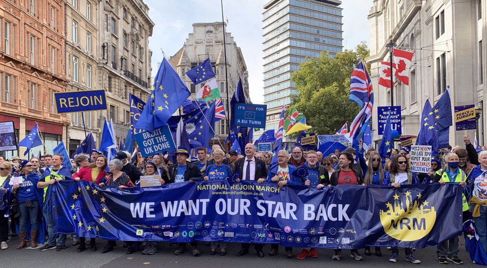 Thousands of anti-Brexit protesters in London urge UK to rejoin EU