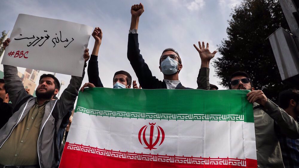 Students protest UK meddling, Iran summons German ambassador  