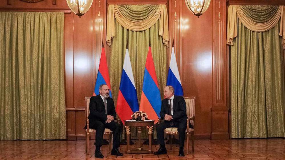 Putin hosts Armenia, Azerbaijan leaders for peace talks over Karabakh