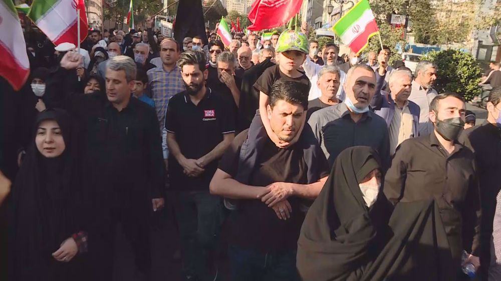 Iranians hold counter-protest to condemn unrest over Mahsa Amini's death