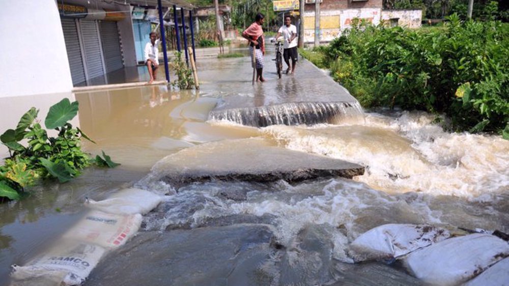 Eight killed in flash floods in India amid heavy monsoon rain