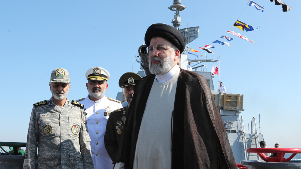 Défilé des unités de la marine iranienne
