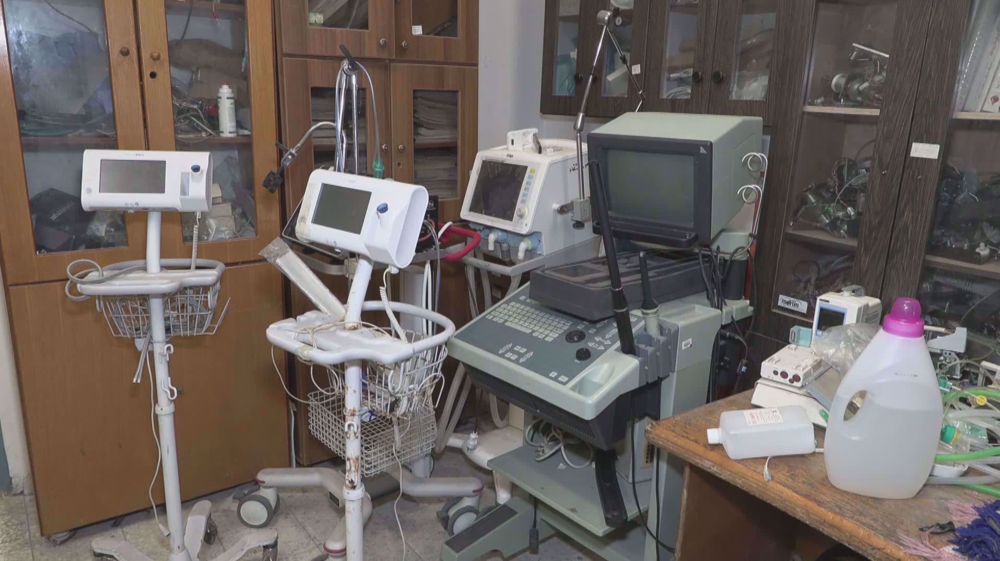 Israel bans entry of medical equipment into Gaza