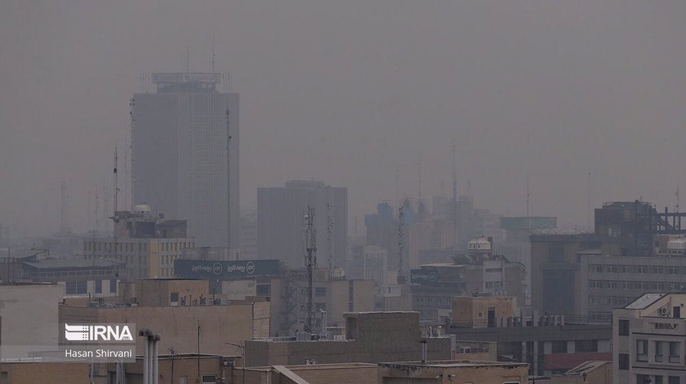 Tehran blanketed in smog, schools remain shut for fifth day