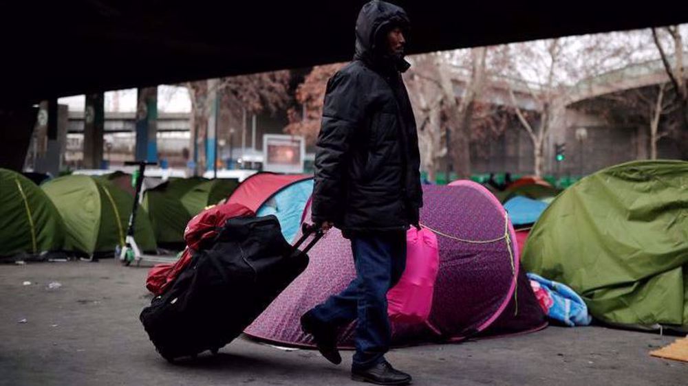France govt. urges firms with unused office space to aid homeless