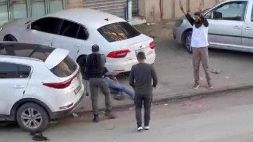 Israeli forces fatally shoot Palestinian youth at point-blank