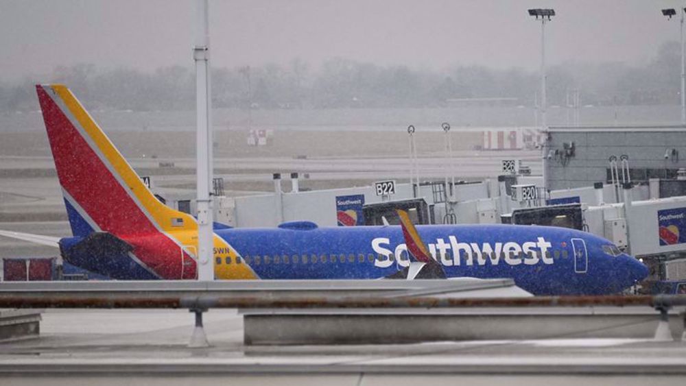 Airlines cancel 2,000 US flights on Saturday over winter storm