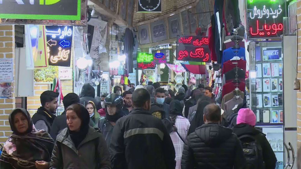 Businesses open as usual despite foreign media reports of 'nationwide strike' in Iran