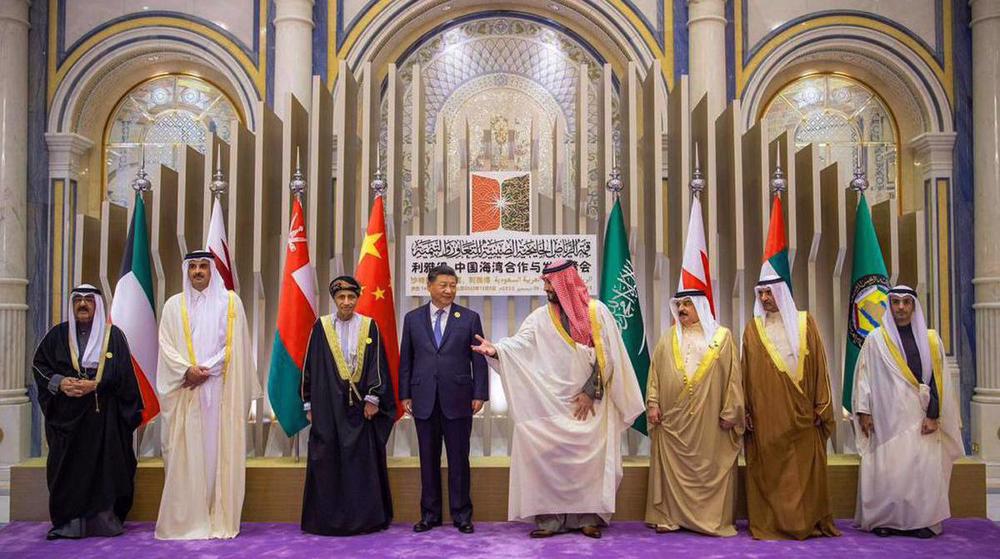 China's Xi calls for oil, gas trade in yuan on Persian Gulf visit 