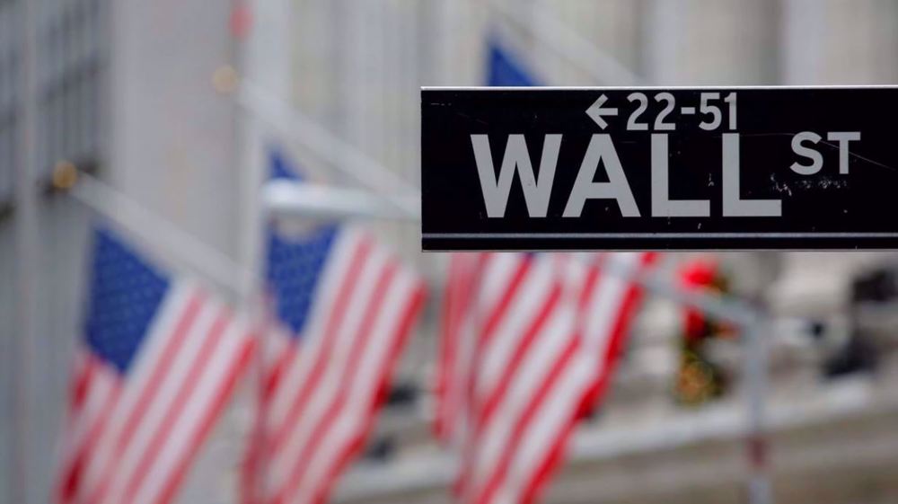 Wall Street stocks decline on fears of Ukraine crisis  