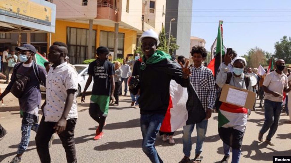 Over 100 Sudanese detainees start hunger strike