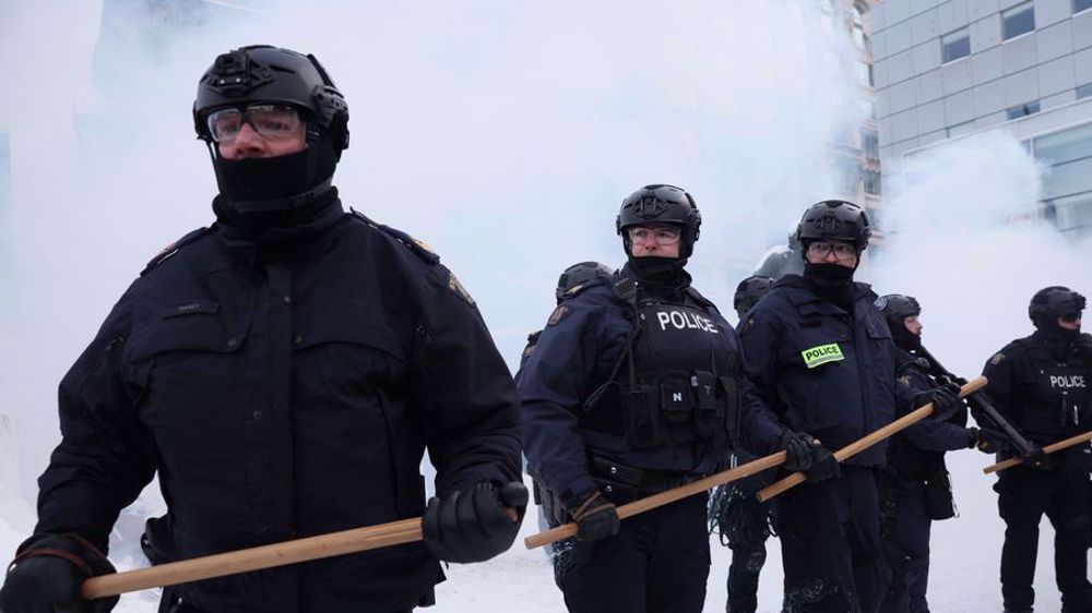 Canadian police use pepper spray, stun grenades in final push to clear capital