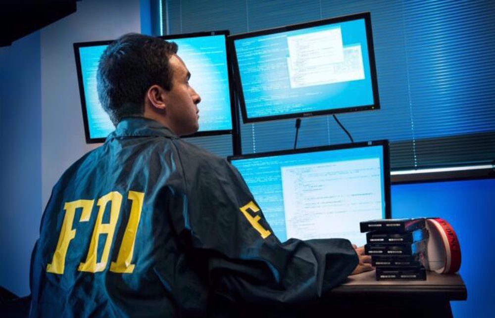 FBI asks US companies to report Russian hacking threats amid Ukraine standoff