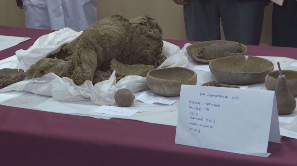 Archaeologists present mummies of sacrificed children found in Peru