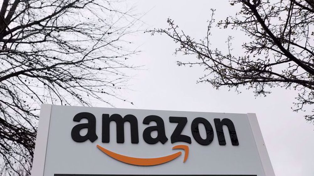 Amazon accused of violating US labor law after union supporters' arrests