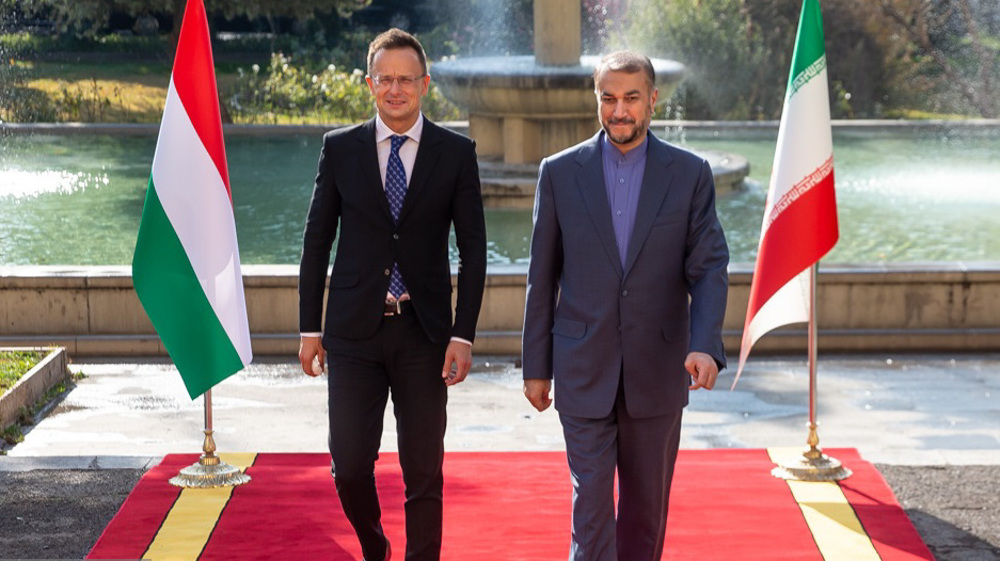 Iran calls for Hungary’s help to return Iranians from Ukraine