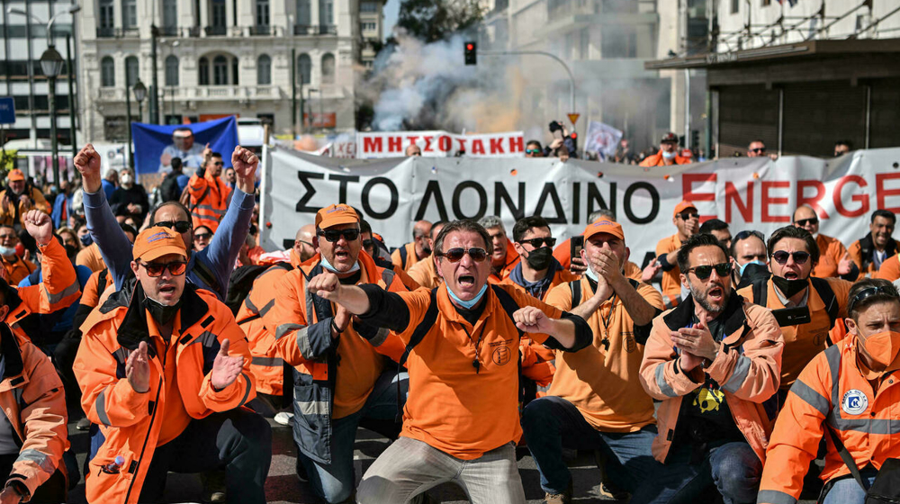 Thousands of Greeks protest soaring cost of living