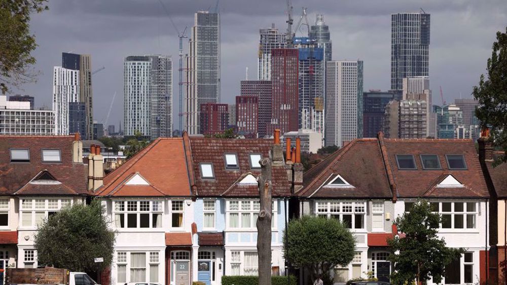 UK house prices keep on rising despite squeezed budgets: RICS