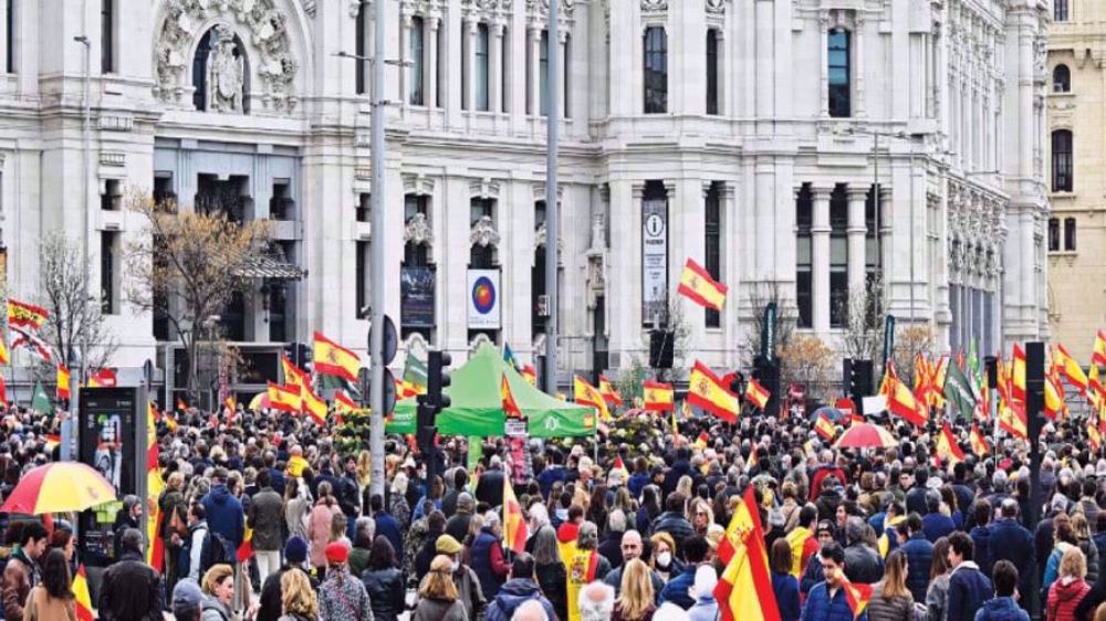 Spanish protesters throng streets over soaring prices