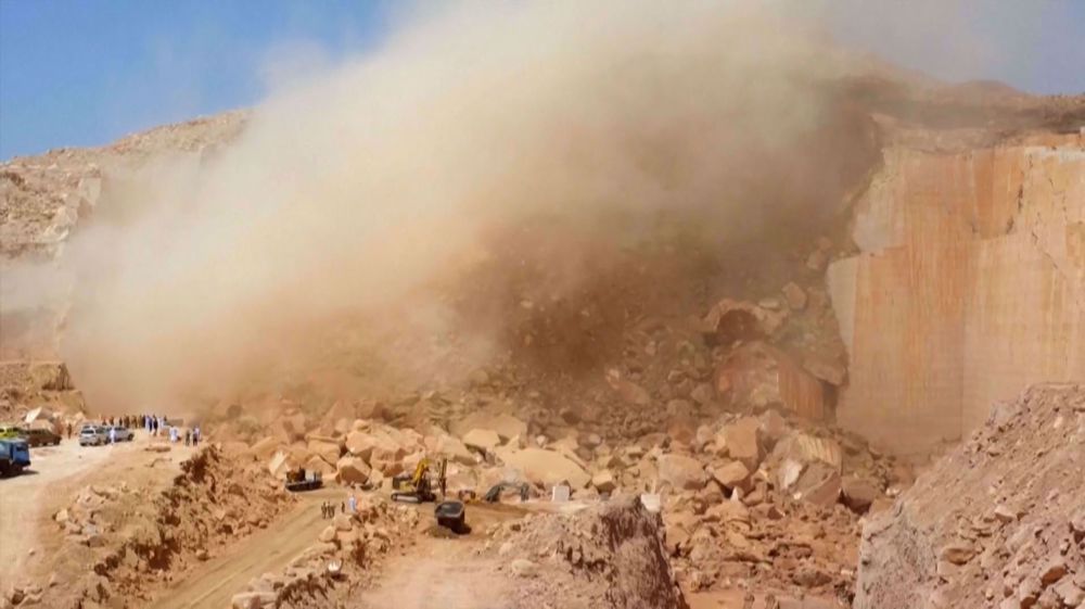 Deadly rockslides in Oman