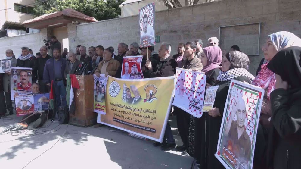 Gazans hold sit-in for Palestinians in Israeli jails