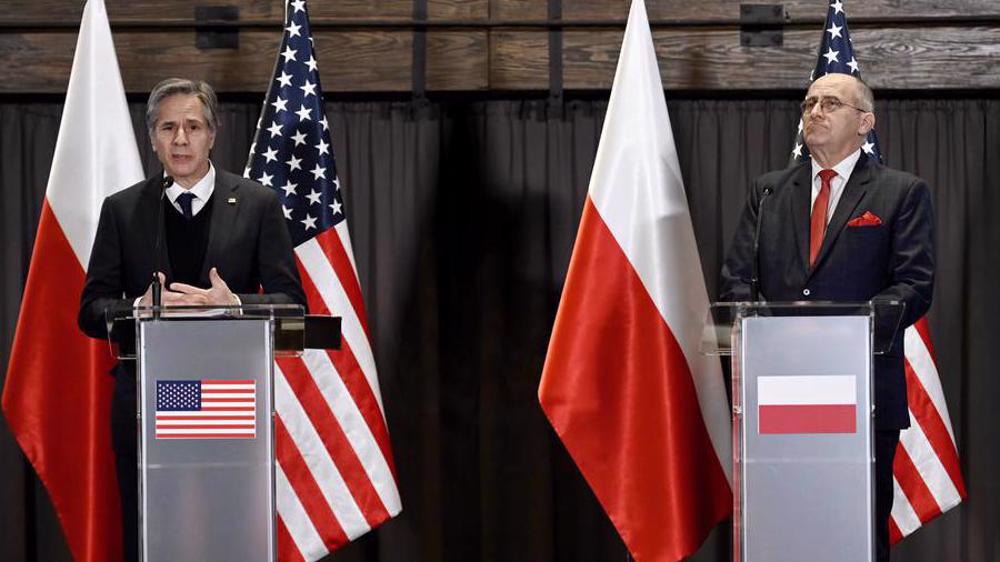 Blinken visits Poland as Russia’s advance in Ukraine persists