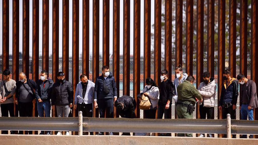 US to end COVID order blocking asylum seekers at border with Mexico