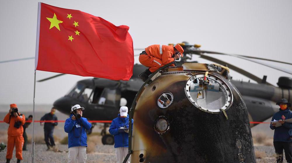 Chinese astronauts land on Earth after six months in space 