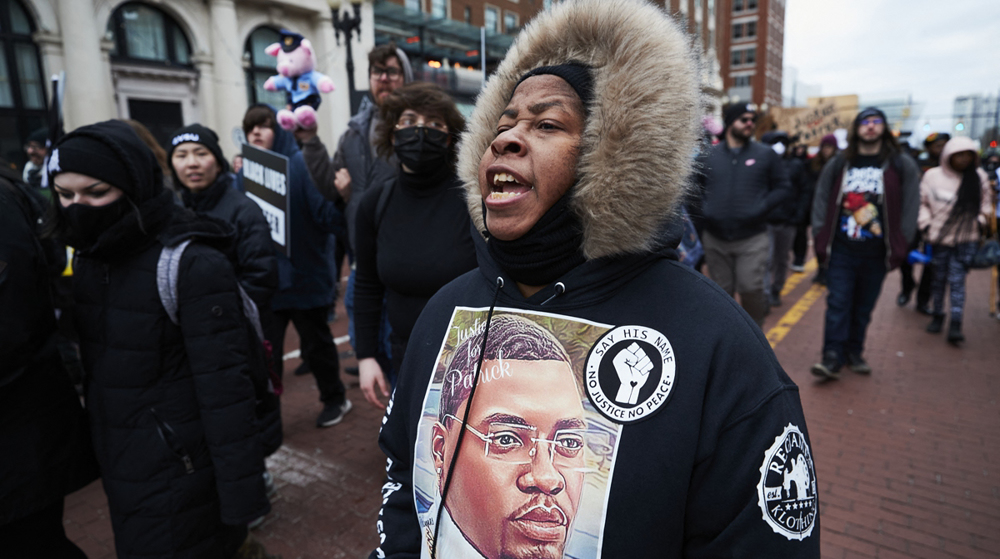 Protests continue for 6th day in Grand Rapids over fatal police shooting of Lyoya