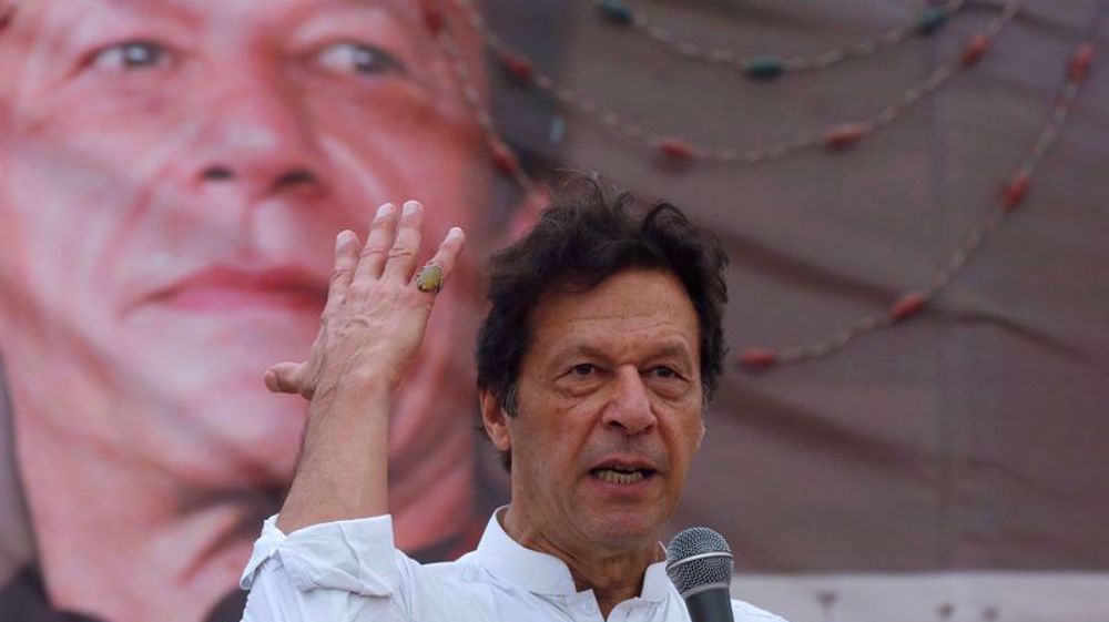 Pakistan PM accuses US of backing move to oust him