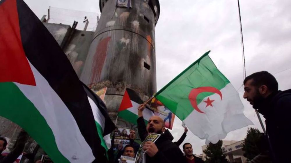 L'Algérie avertit Israël