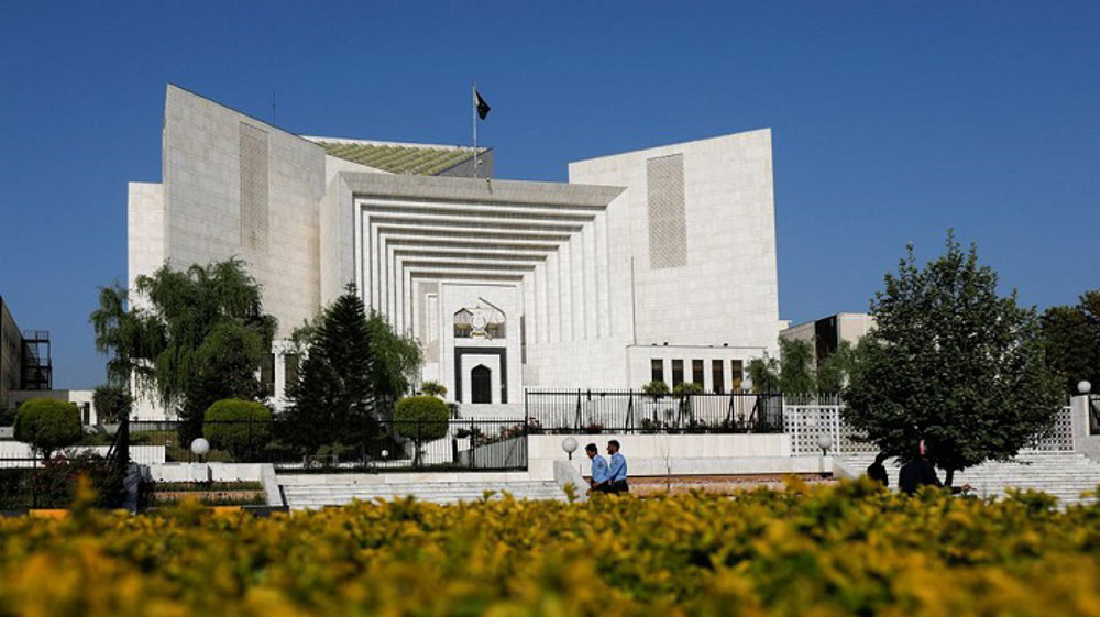 Pakistan's top court rules against PM, restores dissolved parliament 