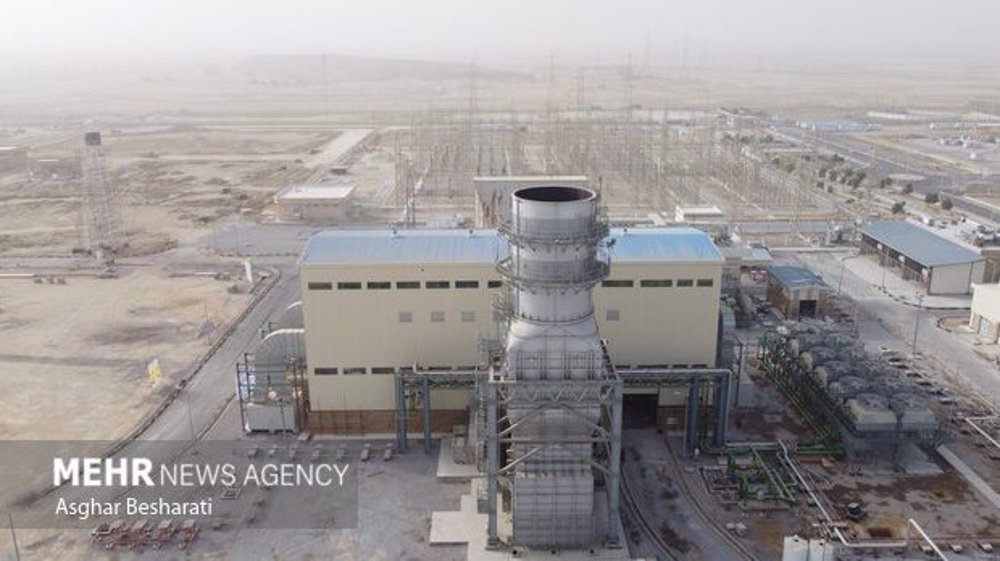 Iran launches 320 MW power plant in Qeshm island