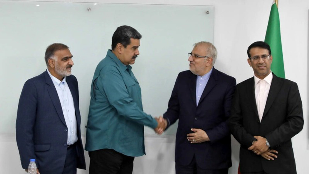 Iran’s oil minister meets Venezuela's Maduro, discusses energy cooperation
