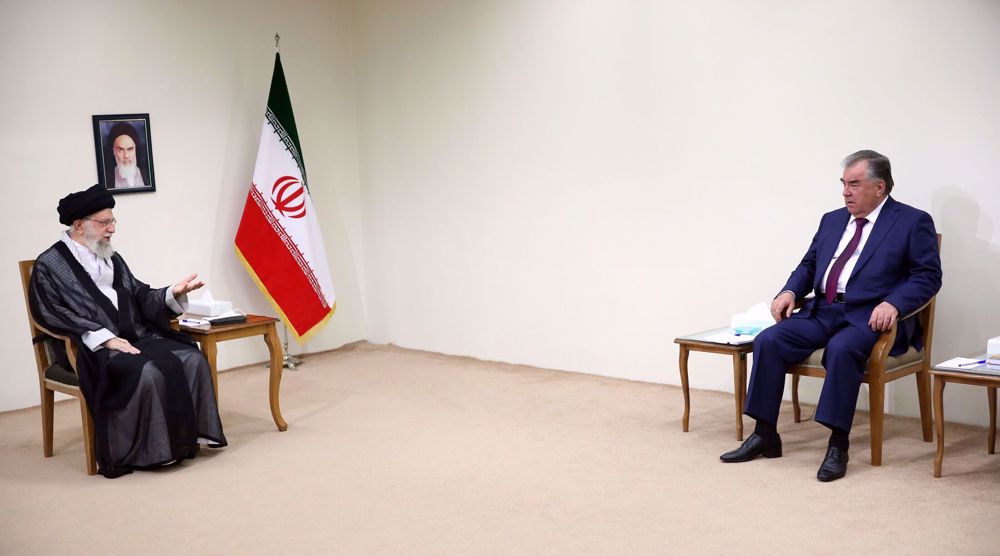 Leader: Relying on domestic capacities, Iran made good progress despite sanctions 
