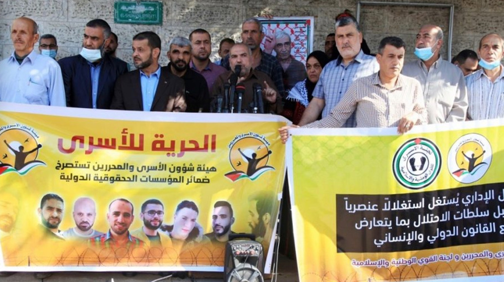Palestinians in Gaza express solidarity with prisoners held in Israeli custody