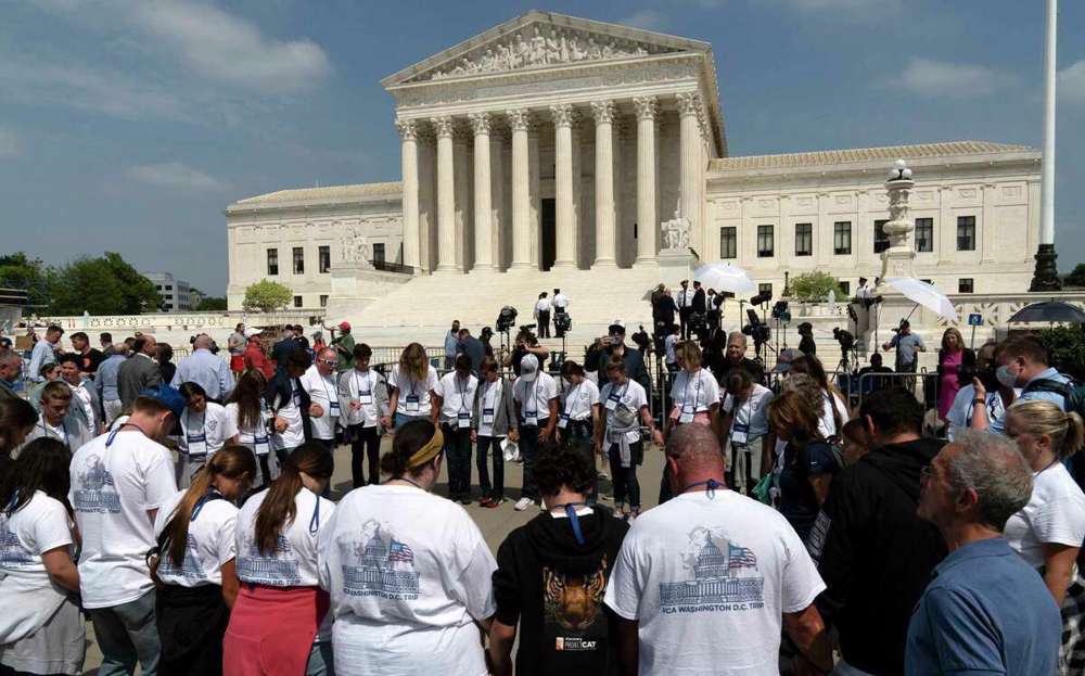 Thousands rally across US over abortion rights after Supreme Court draft leak