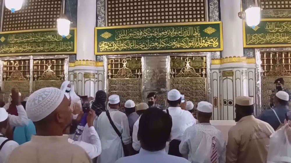 Iranian pilgrims arrive in Medina ahead of annual Hajj pilgrimage
